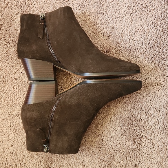 Banana Republic Brown Suede Ankle Boots 7.5M - Picture 5 of 12